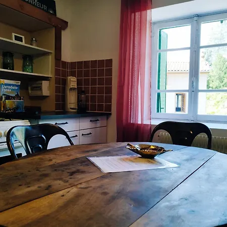 Equipe Apartment *