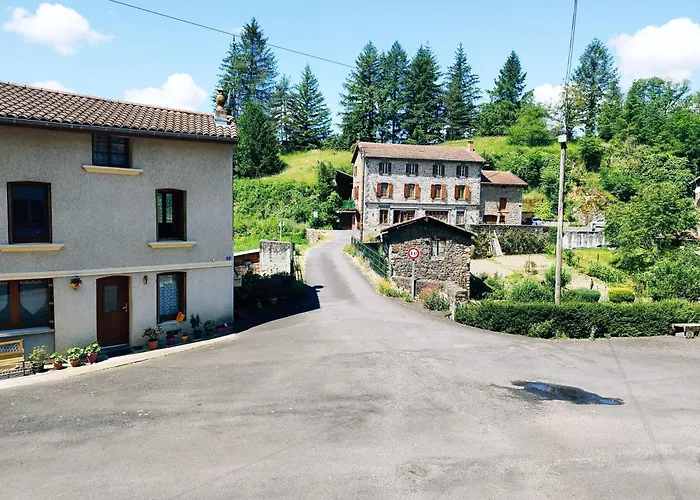 Equipe Lägenhet Olliergues