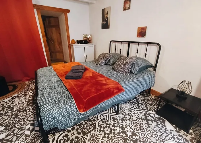 Lägenhet Equipe Olliergues